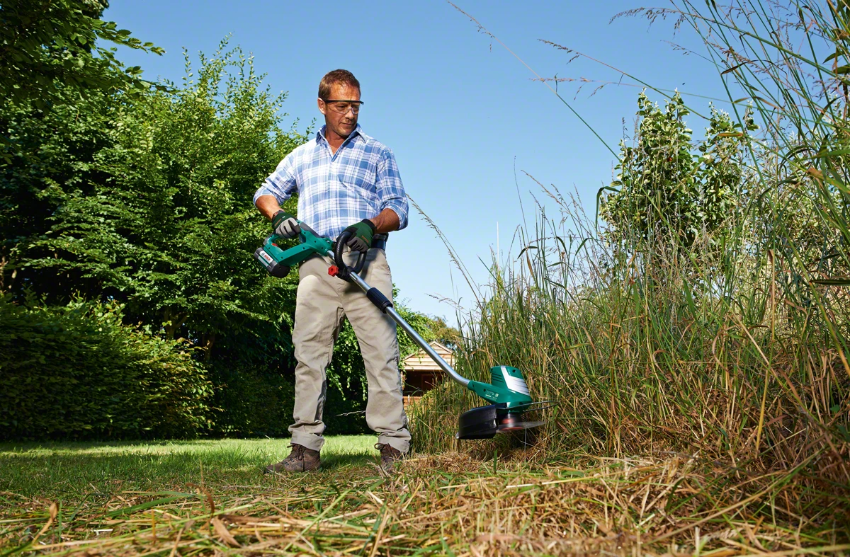 Bosch žoliapjovė AdvancedGrassCut 36 pilnas komplektas 1x2.0Ah