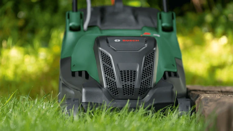 Laidinė vejapjovė Bosch AdvancedRotak 40-650, 1700 W