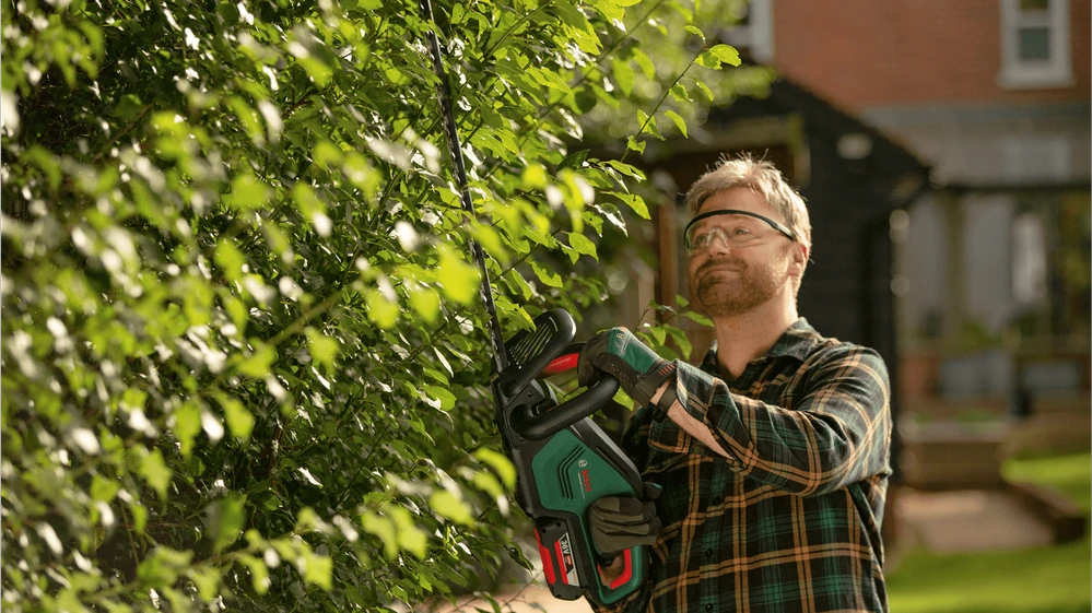 Bosch Akumuliatorinės gyvatvorių žirklės AdvancedHedgeCut 36V-65-28, 1 x 2,0 Ah akumuliatorius