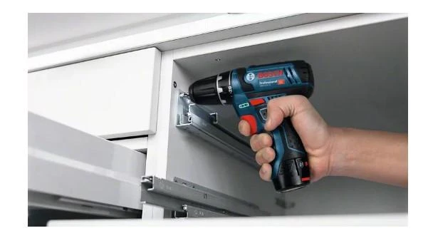 Akumuliatorinis suktuvas-gręžtuvas, Bosch GSR 12V-15, 2x2,0 Ah Li-Ion + L-Boxx