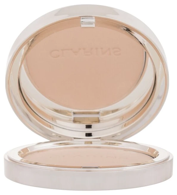 „Clarins Ever Matte“ matinio paviršiaus kompaktiška pudra, 03 šviesiai vidutinė, 10 g