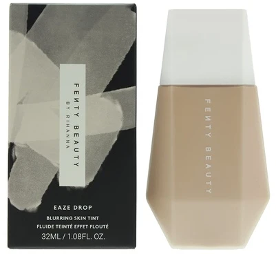 Fenty Beauty „Eaze Drop Blurring Skin Tint“ drėkinamasis makiažo pagrindas, 32 ml