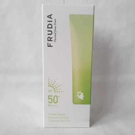 Frudia Žalias Grape Sebum Control Cooling Sun Gel apsauginis kremas nuo saulės-50g