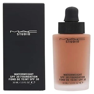 MAC Studio Waterweight ilgai išliekantis skystas makiažo pagrindas su vitaminu E NW50 SPF 30, 30 ml