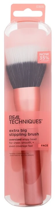 „Real Techniques“ susiduria su itin dideliais taškeliais