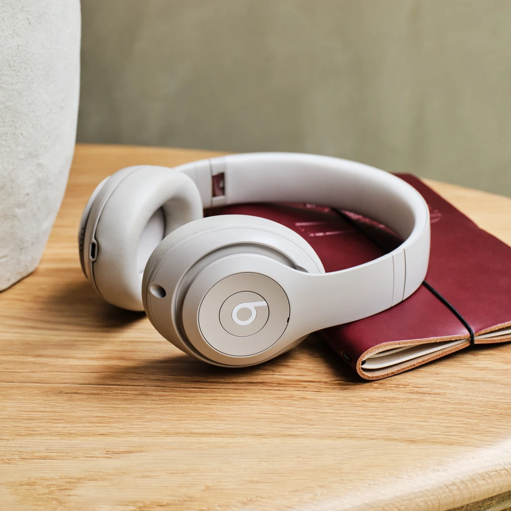 Beats Studio Pro Wireless Headphones - Sandstone - MQTR3ZM/A