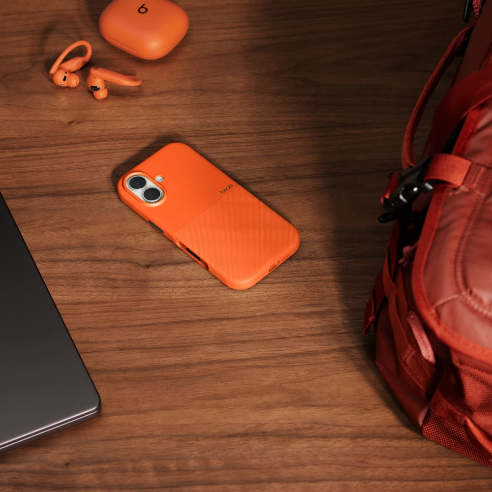 Beats iPhone 17 Rugged Case with MagSafe and Camera Control - Sierra Orange - MGK14LL/A