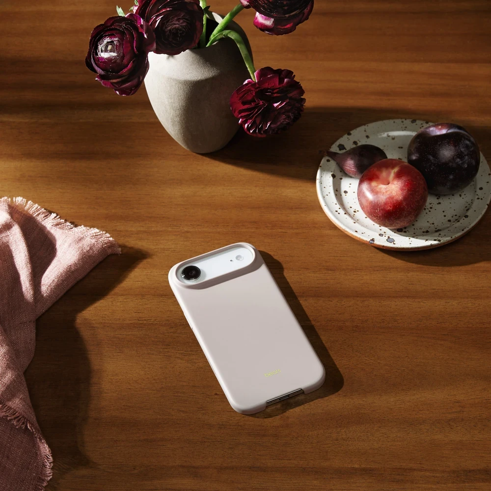 Beats iPhone Air Case with MagSafe and Camera Control - Lime Stone - MGJU4LL/A