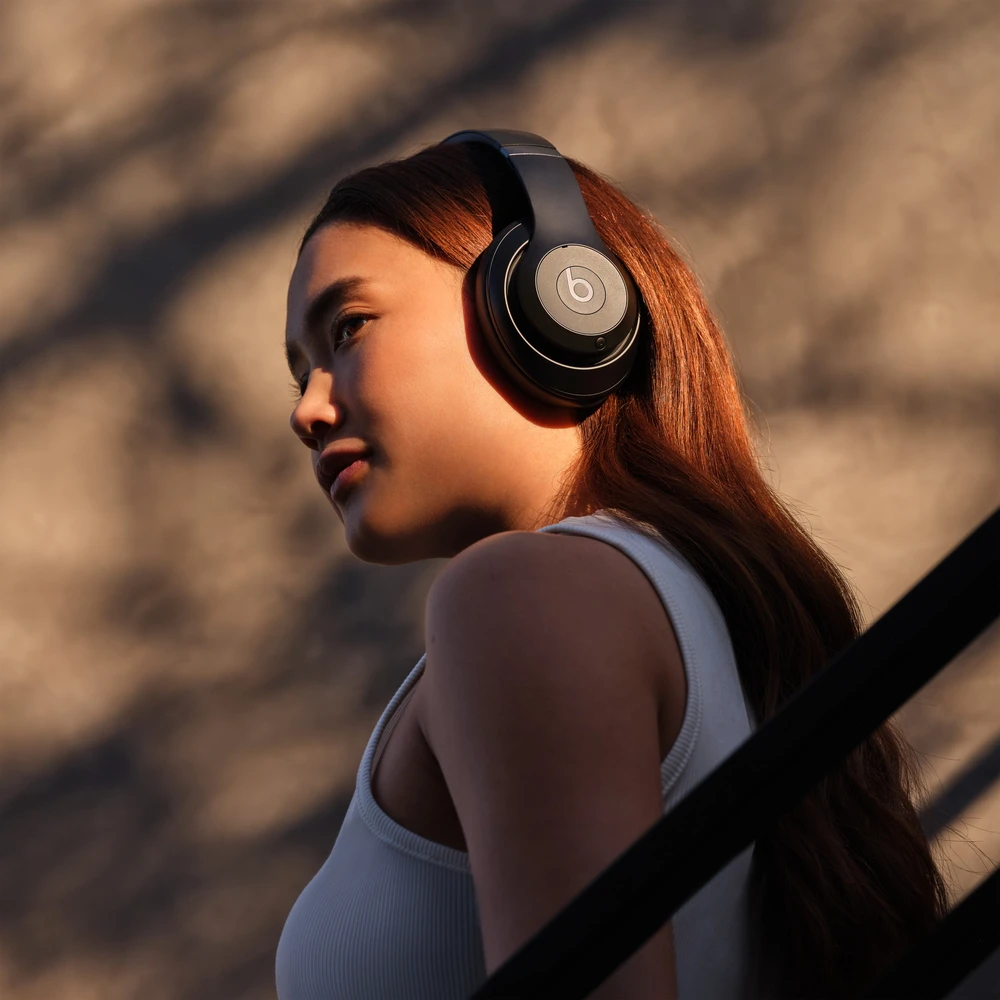 Beats Studio Pro Wireless Headphones - Black - MQTP3ZM/A