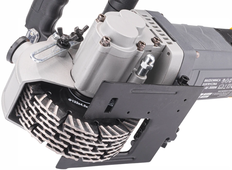 Mūro freza – vagapjovė POWERMAT PM0908 su priedais