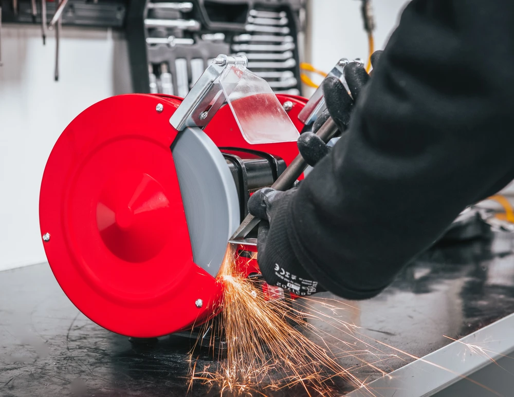 Red Technic Stalinis šlifuoklis 200 mm RTSS0084