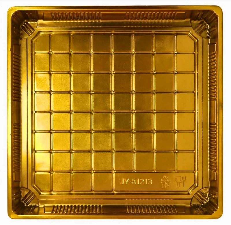 Plastikinis padėklas su dangčiu 1vnt užkandžiams 28,5 x 28,5 x 4,5 cm