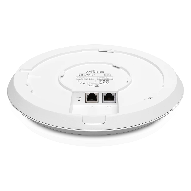 Maršrutizatorius UBIQUITI UAP-XG keturių radijo dažnių 802.11ac Wave 2 prieigos taškas 802.3bt PoE