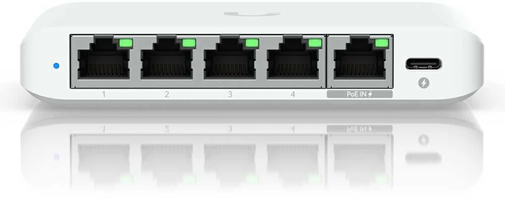 Šakotuvas UBIQUITI COMPACT, 5 PRIESTŲ 2,5G JUNGIKLIS, GALIMAS MAITINTI SU POE ARBA USB-C ADAPTERIU.