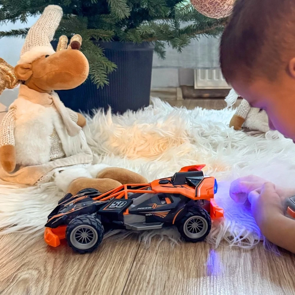 Nuotoliniu būdu valdomas automobilis Woopie