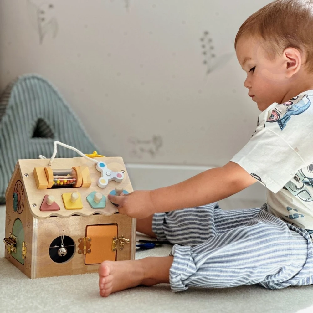 Tooky Toys Žaislas medinis namas TOOKY TOY, su spynomis