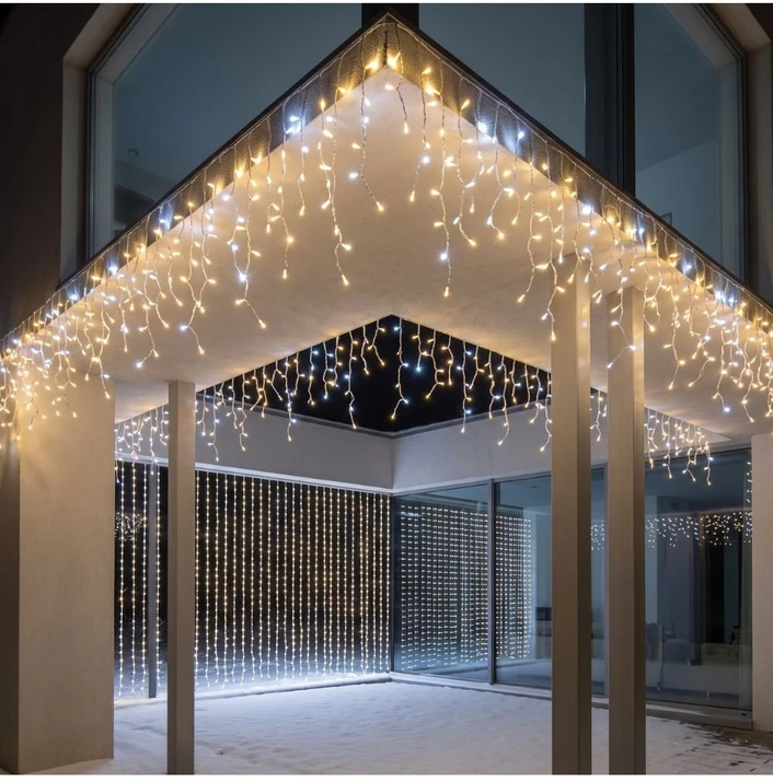 Girlianda-varvekliai su blykste 15m. 300LED šiltai balta