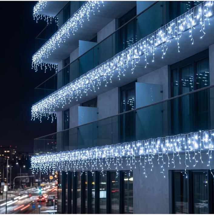 Girlianda-varvekliai su blykste 22m. 500LED šaltai balta spalva
