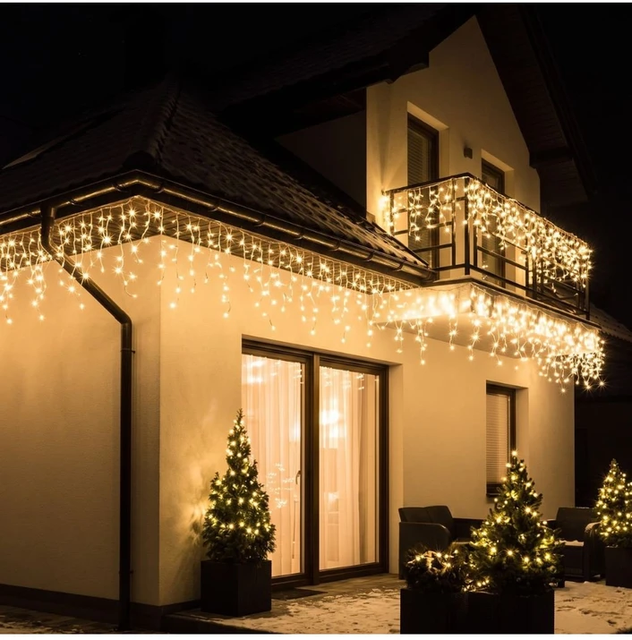 Lauko girlianda varvekliai 100LED 4m. Šiltai balta su blykste