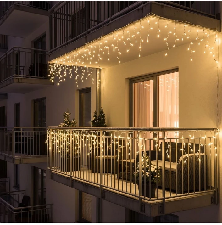 Lauko girlianda varvekliai 500LED 22.5m. Šiltai balti