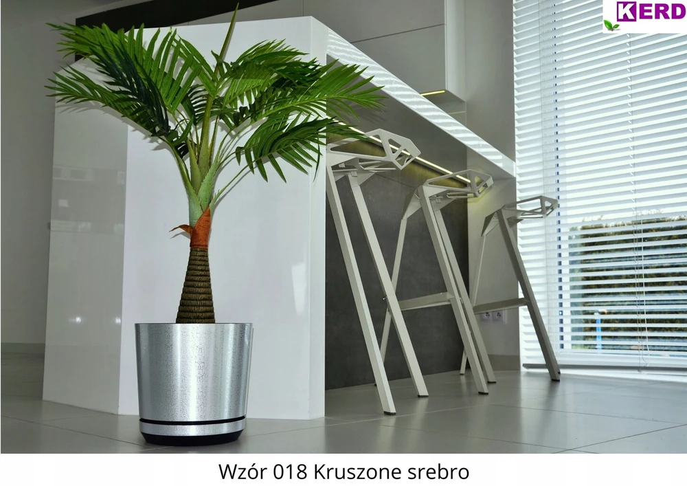 32 cm Dekoratyvinė vazonė su lėkšte "krušytas sidabras"