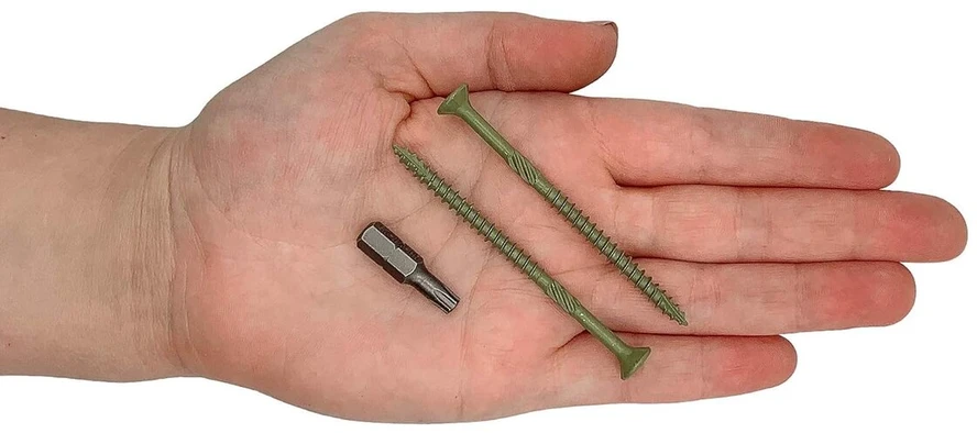 50 vnt. 4.5x70mm medienos sraigtai su Torx galvute, žalia danga