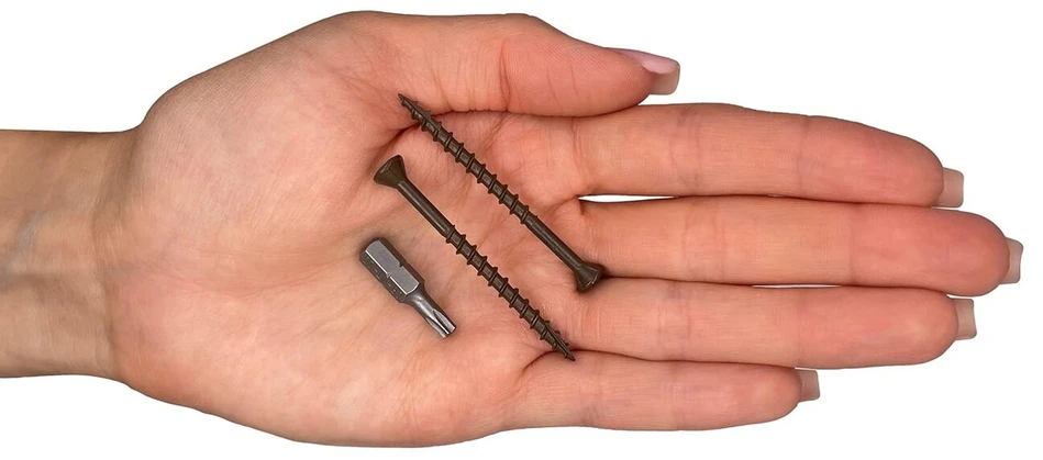 500 vnt. rudos spalvos antikorozine danga 4.2 x 55mm medienos konstrukcijų varžtai torx galvutė type 17 įleidžiamas išorinis varžtas (500, 4.2 x 55mm)