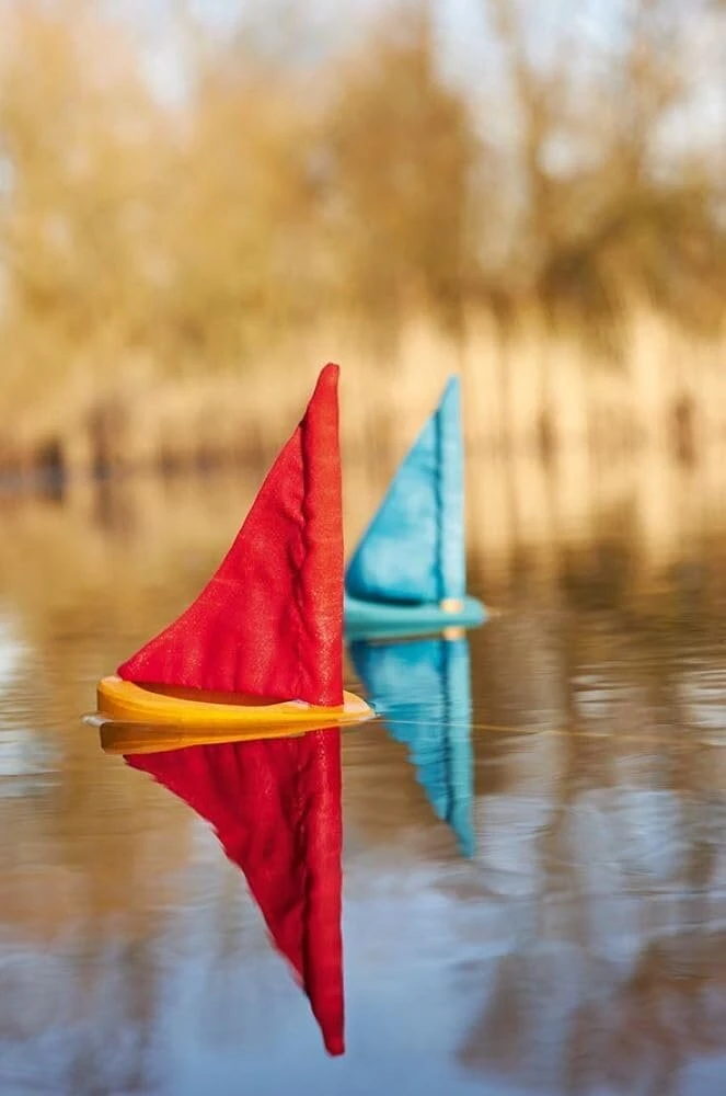 Ameisenkeks® Puddle Ships geltona/raudona maža medinė valtis baloms, tvenkiniams, upeliams lavinti