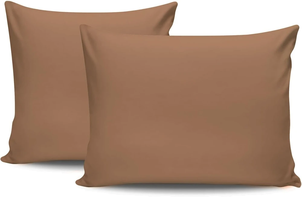 Aukščiausios kokybės pagalvių užvalkalų komplektas (2 vnt.), 80 x 80 cm, 100% medvilnės ranforsas, rudas | uždarymas vokeliu, 155 siūlų skaičius | galima skalbti skalbimo mašinoje 30°c temperatūroje, minkštas ir patvarus