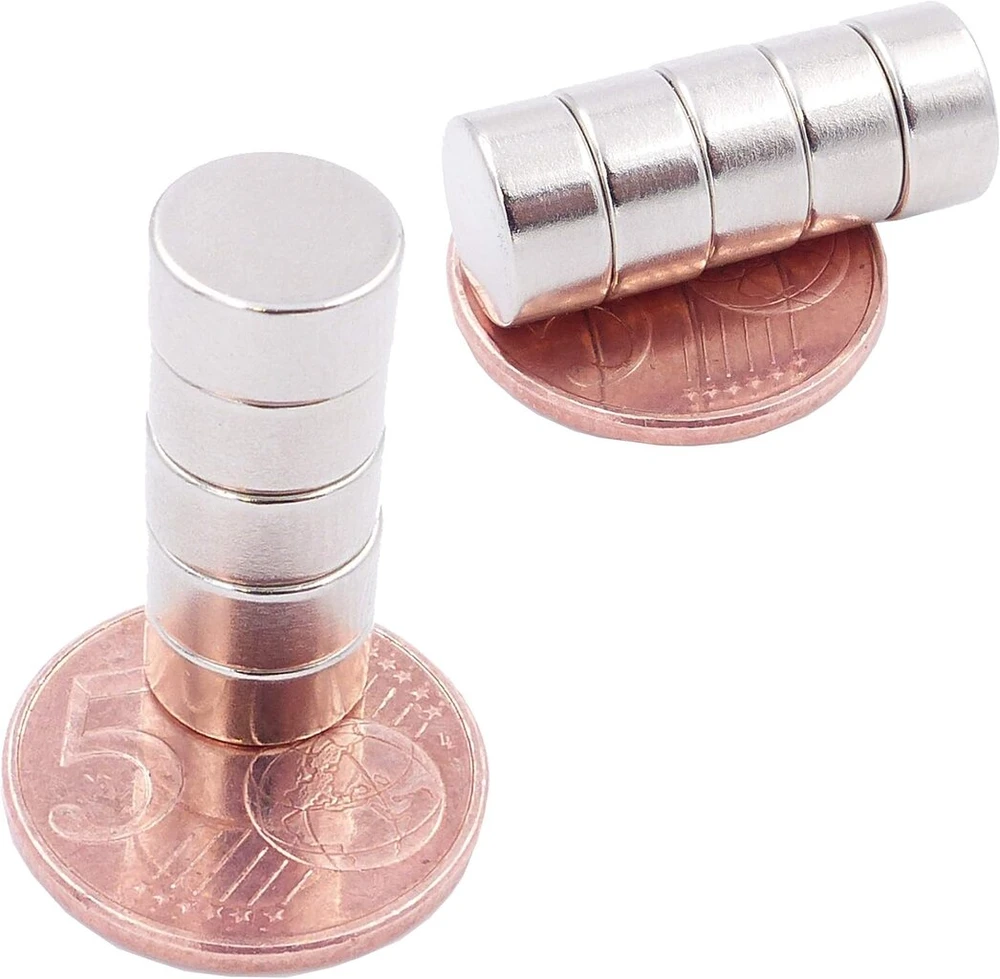 Brudazon 10 mini diskiniai magnetai 10 x 5 mm N52 stipriausio lygio neodimio magnetai itin stiprūs magnetai modelių gamybai, nuotraukoms, lentoms, skelbimų lentoms, šaldytuvams, rankdarbiams, itin stiprus magnetinis diskas