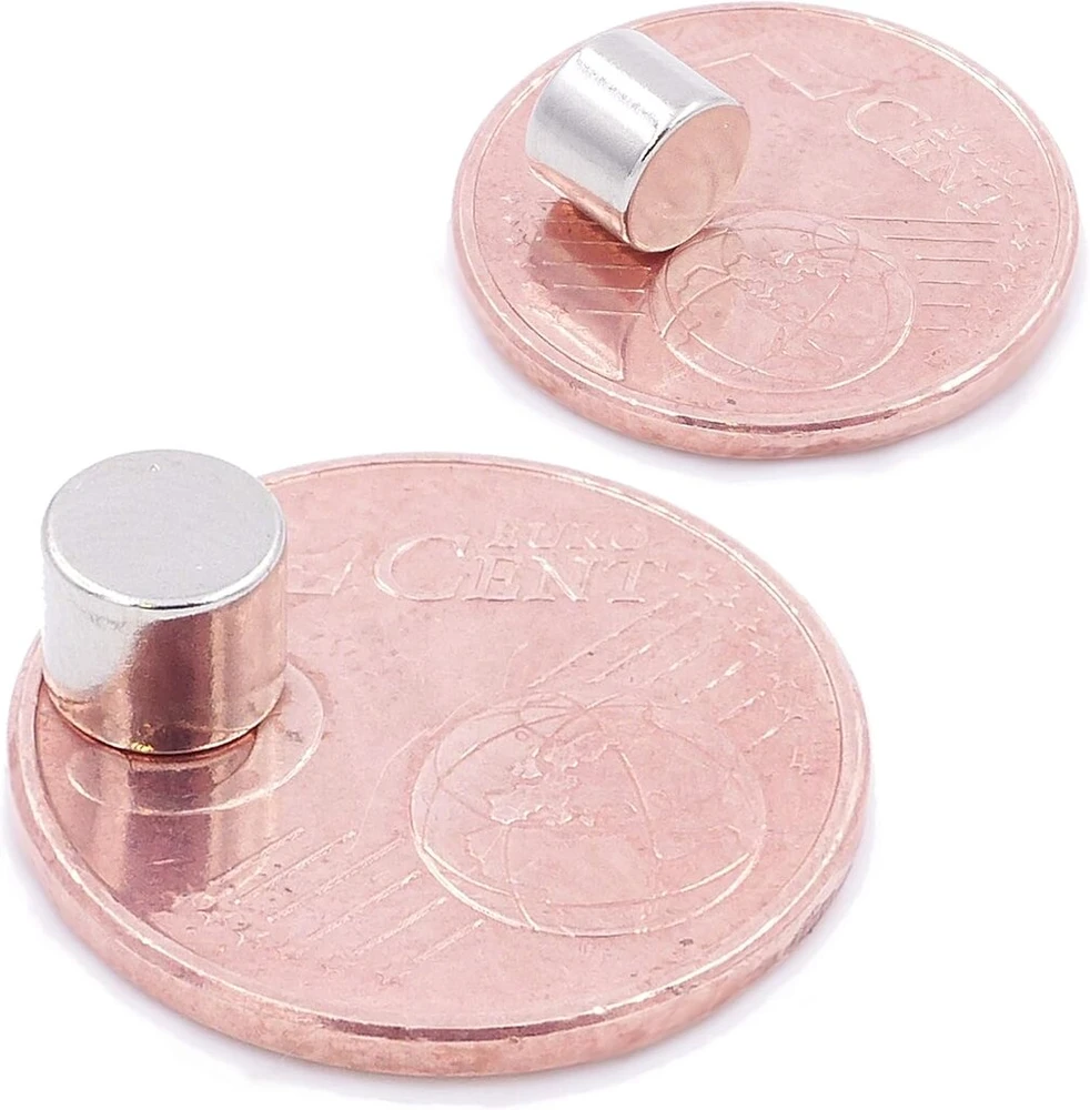 Brudazon 60 mini diskiniai magnetai 6 x 5 mm N52 stipriausio lygio neodimio magnetai itin stiprūs magnetai modeliavimui, nuotraukoms, lentoms, skelbimų lentoms, šaldytuvams, rankdarbiams, itin stiprūs diskiniai magnetai