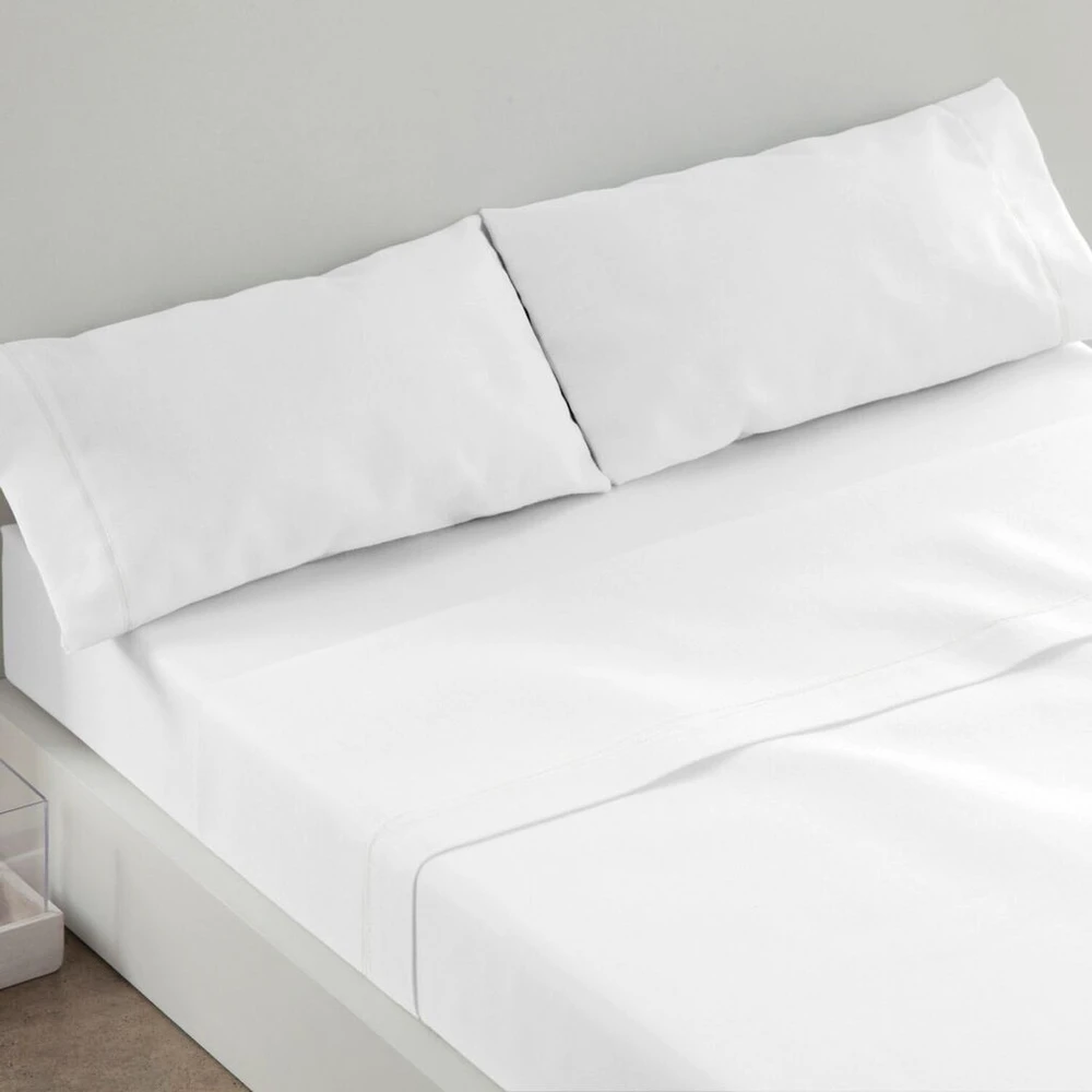 Burrito Blanco patalynės komplektas iš medvilnės mišinio vienai lovai, 150 cm pločio (+ galimi dydžiai), 3 dalių (antklodės užvalkalas, pagalvės užvalkalas ir paklodė su guma), natūrali balta 241 (150 x 190/200 cm)