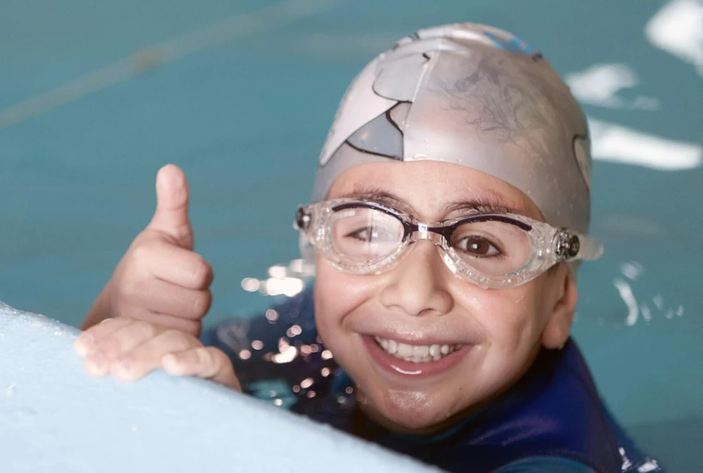 Cressi silikoninė vaikiška plaukimo kepuraitė shark