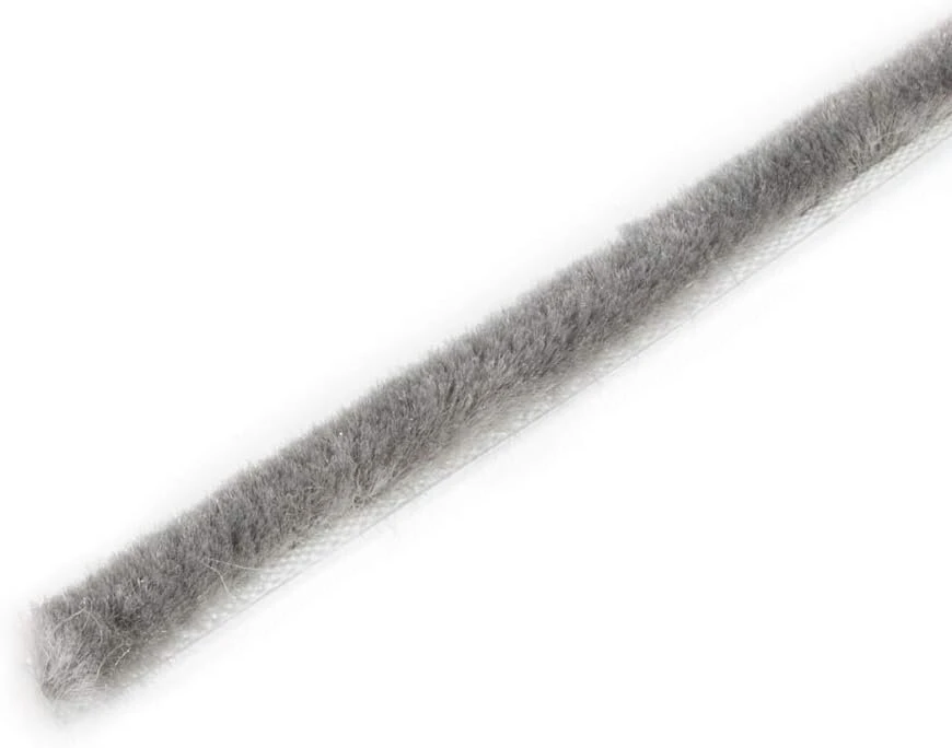 Emuca - 1 sandarinimo lipnus šepetys, 7 mm aukščio, apsauga nuo dulkių, skirtas durims ir langams, 10 m ritinys, pilkas