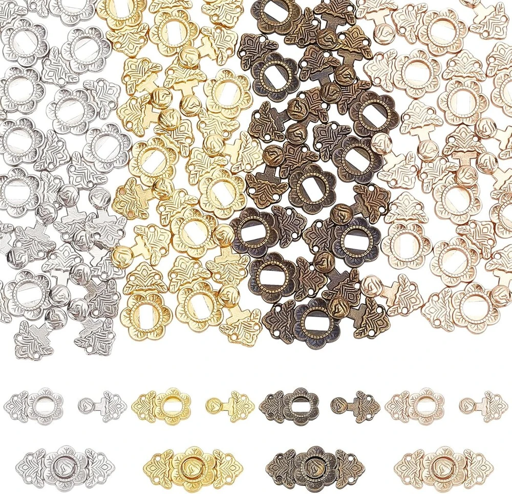 Fingerinspire prisegamų sagų rinkinys lėlėms, 40 vnt., 4 spalvų, miniatiūrinės lydinio diržo sagtys, maži metaliniai mygtukai, patvarios prisegamos sagos „pasidaryk pats“ lėlėms, siuvimo reikmenys (18 mm x 9 mm)