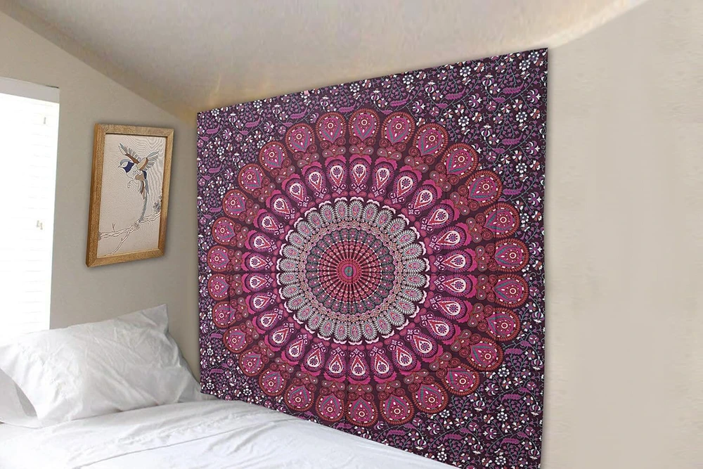 Furnishful Finesse Mandala gobelenas violetinės rožinės spalvos sienų apmušalai Boho povas sienų rankšluostis namų ir svetainės dekorui - 127 x 152 cm