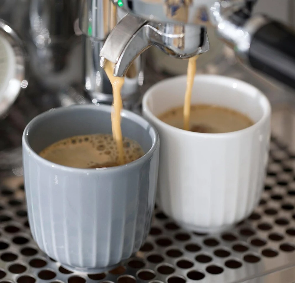 Kähler Hammershøi espresso puodelis 10 cl, legendinis daniškas dizainas, nesenstantis baltas