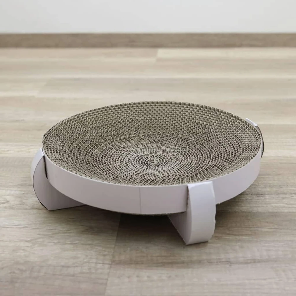 Kerbl Platinum 81555 Kartoninė kačių draskyklė-lova su katžole, 35 x 35 x 10 cm, balta