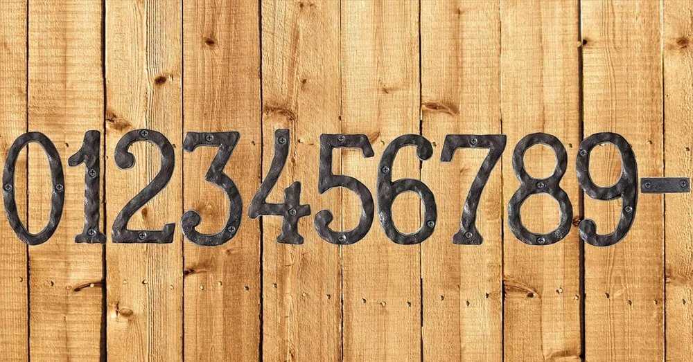 Ketaus Namo Numeriai 14cm – Tvirti, Dekoratyvūs, Lauko/vidaus Naudojimui