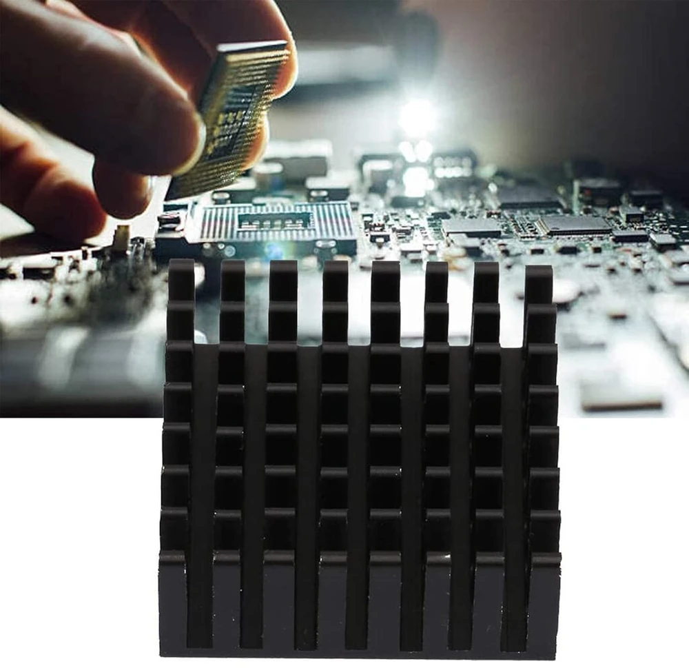 Lantro Js radiatorius 25x25x10mm juodi aliuminio aušinimo radiatoriai, skirti grandinėms plokštėms, galios stiprintuvams ir kt. (10 vnt.)