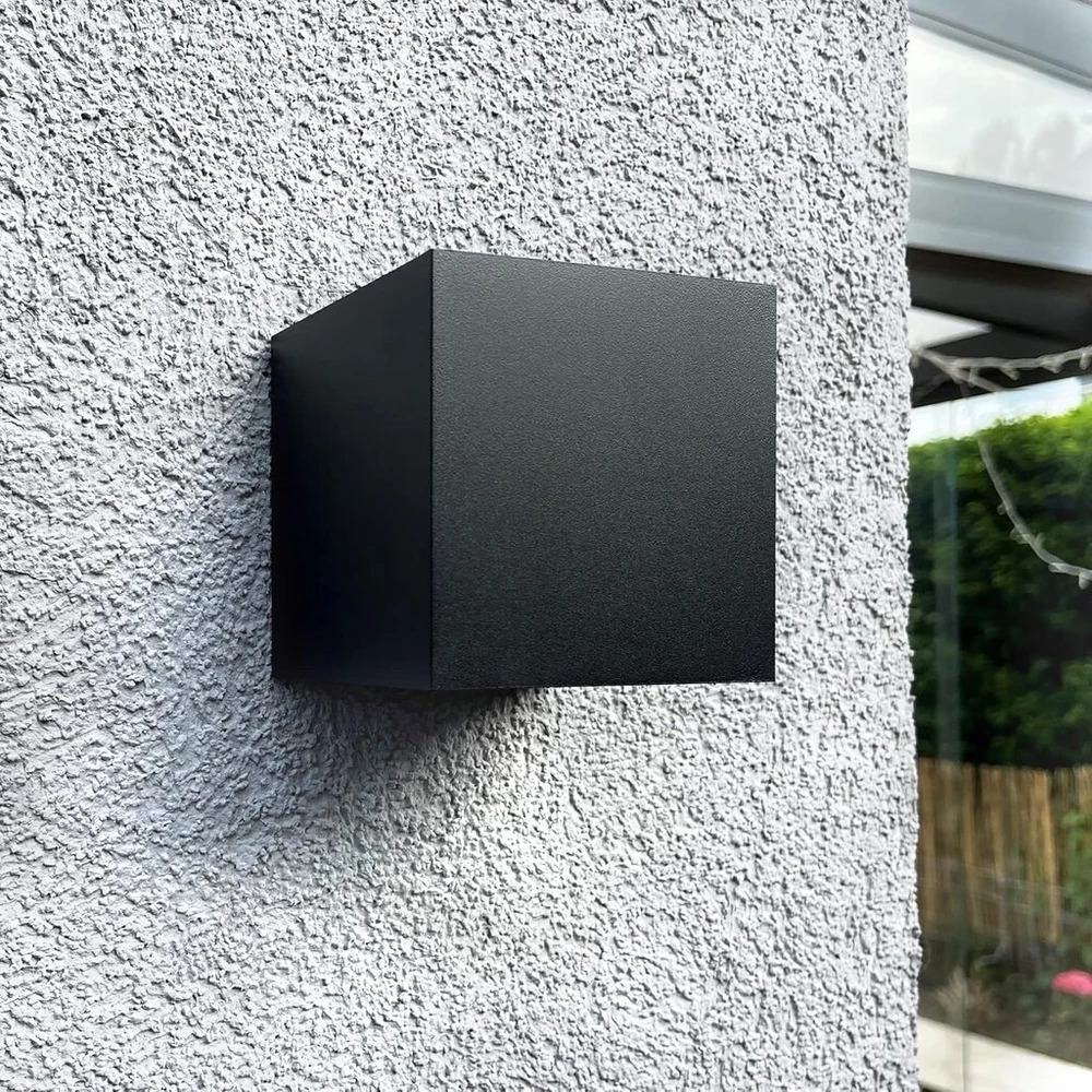Lightworld24 modernus juodas aukštyn ir žemyn nukreiptas lauko sieninis šviestuvas, 12 W sieninis šviestuvas, Ip65 atsparus vandeniui aliuminio korpusas svetainei miegamajam naktinė lemputė, šilta balta, 4 vnt.