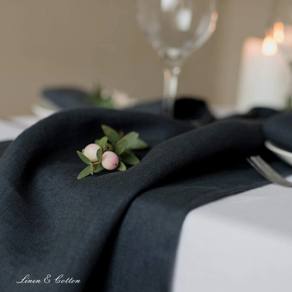 Linen & Cotton Lininis ir medvilninis stalo takelis, audinio stalo takelis, stalo dekoracija Hygge 100% linas juodas (40 x 300 cm) ilgas takelis stalui, valgomojo stalui namų virtuvei, vakarienei, vėlyviems pusryčiams, vakarėliui, Kalėdoms