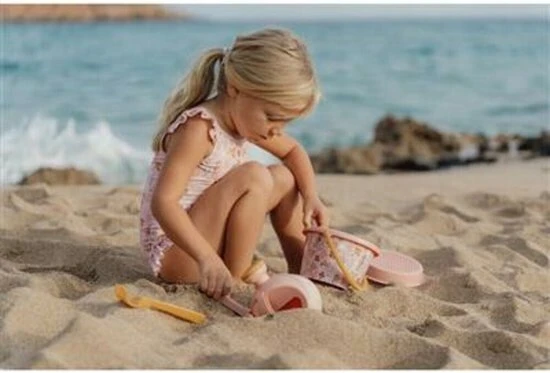 Little Dutch Rožinė Ocean Dreams paplūdimio rinkinys, smėlio kibirėlis, žaislai