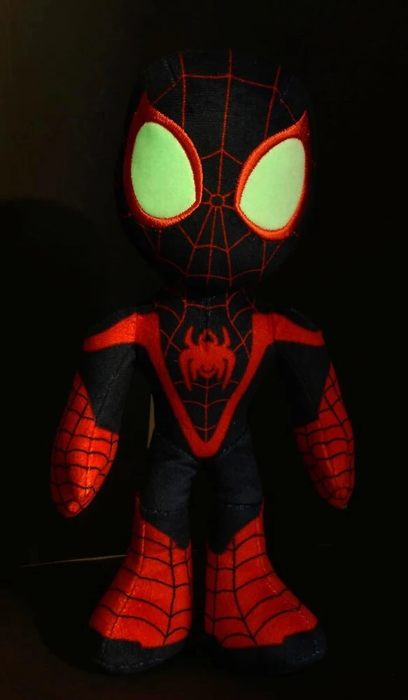 Miles Morales pliušinis žaislas 25 cm su šviečiančiomis akimis