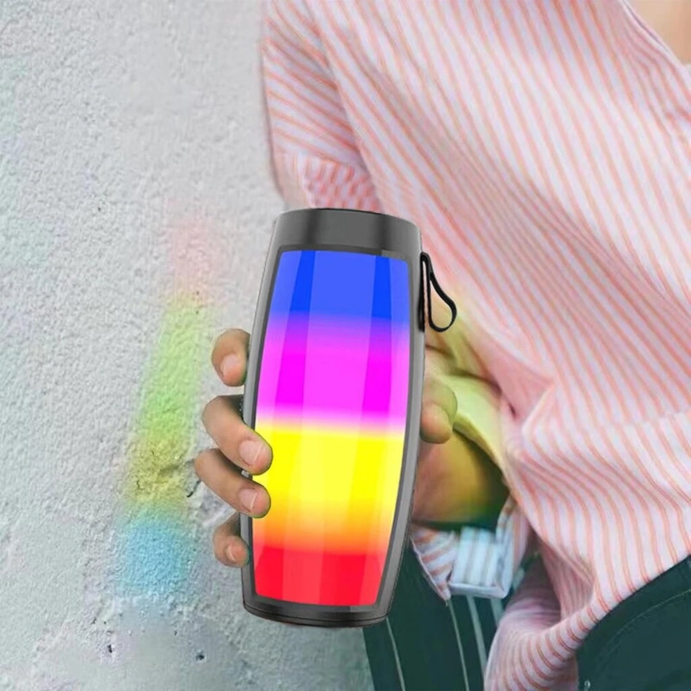 Kompiuterio kolonėlės Nešiojama Led bluetooth kolonėlė, belaidė stereo kolonėlė su spalvinga Rgb šviesa, palaiko atminties kortelės atkūrimą, įkraunama Usb maža kolonėlė