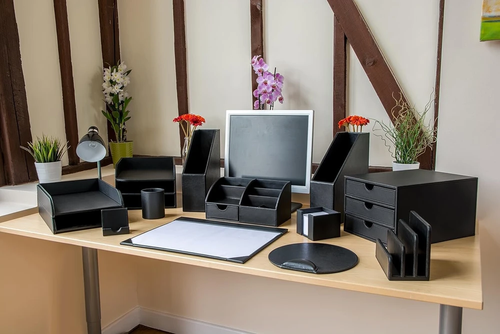 Osco šiukšliadėžė iš dirbtinės odos - juoda, Blackpuwb29