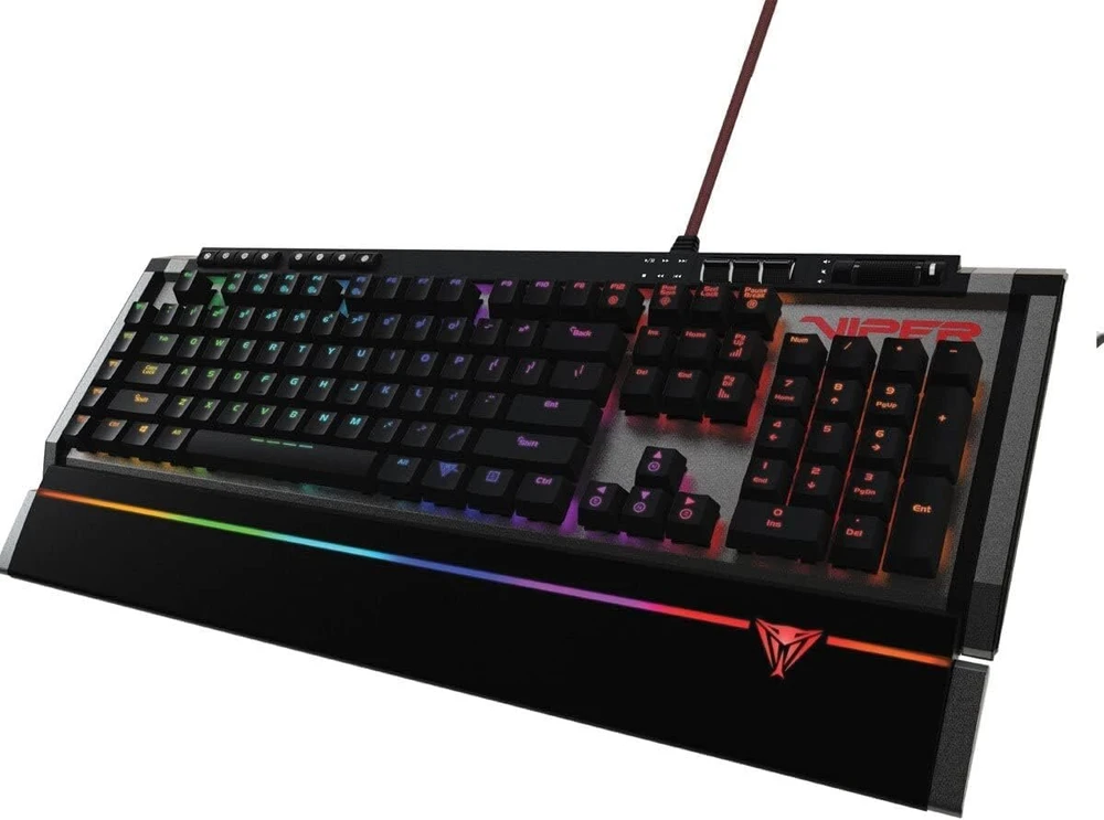 Patriot Memory Viper V770 mechaninė žaidimų klaviatūra rgb apšvietimu, multimedijos klavišais su kailh red jungikliais - qwerty klaviatūra prancūzišku išdėstymu