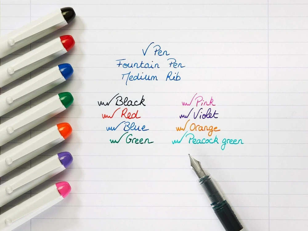 Pilot Pen Pilot V Pen - ištrinamas vienkartinis plunksnakotis - 0,6 mm galiukas - vidutinė linija - 5 vnt. piniginė - violetinis rašalas