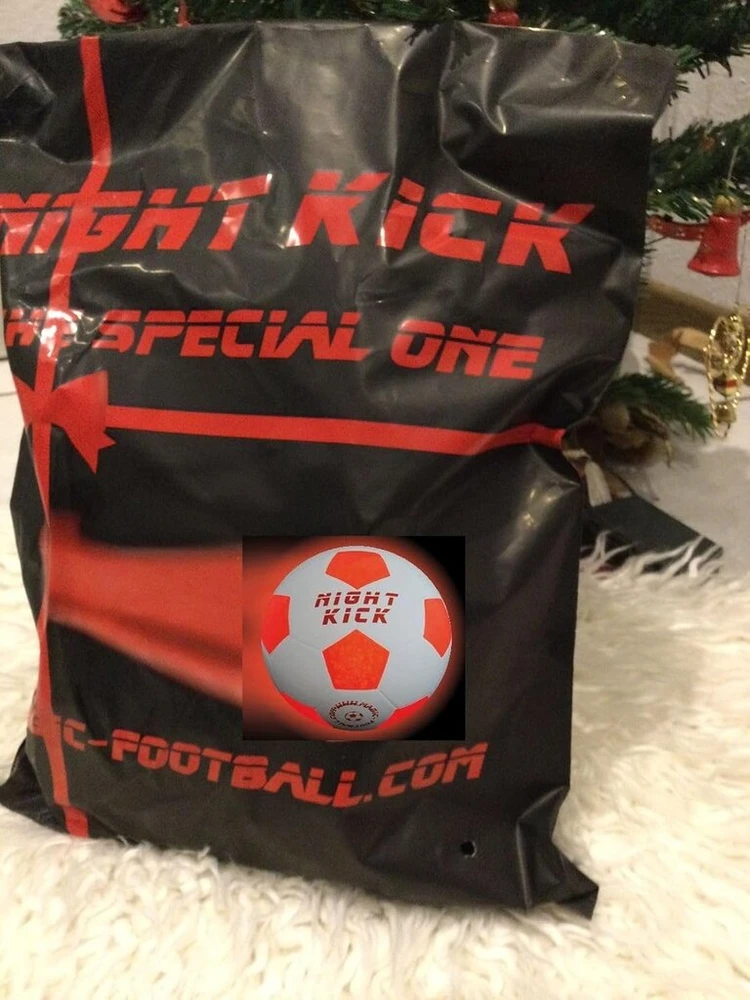 Premium led gmbh night kick master šviesos futbolo kamuolys originalas, patikrintas daugiau nei 10 metų, aukščiausia kokybė ir mega linksmybės už geriausią kainą, ypatinga futbolo dovana jauniems ir seniems!