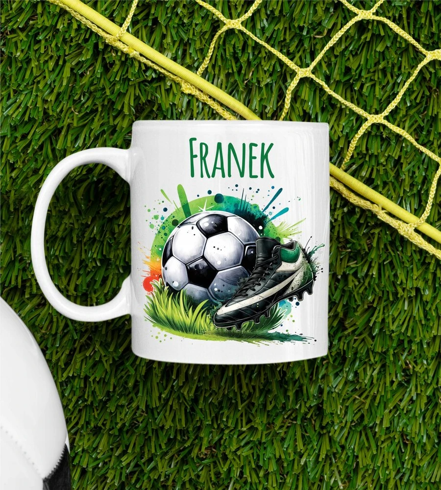 Puodelis + pagalvė dovana Futbolininkui futbolo kamuolys bateliai Bet Koks Vardas